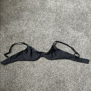 SKIMS Black Underwire Minimalist Bra